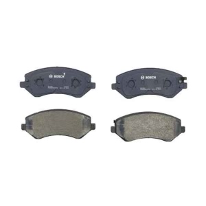 Bosch QuietCast™ Premium Organic Front Disc Brake Pads for 2006 Chrysler Town & Country - BP856