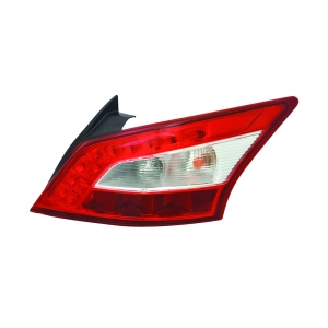 TYC Passenger Side Replacement Tail Light for Nissan - 11-6581-00-9