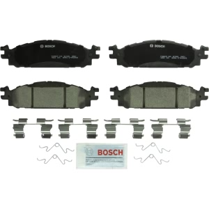 Bosch QuietCast™ Premium Ceramic Front Disc Brake Pads for 2015 Lincoln MKT - BC1508